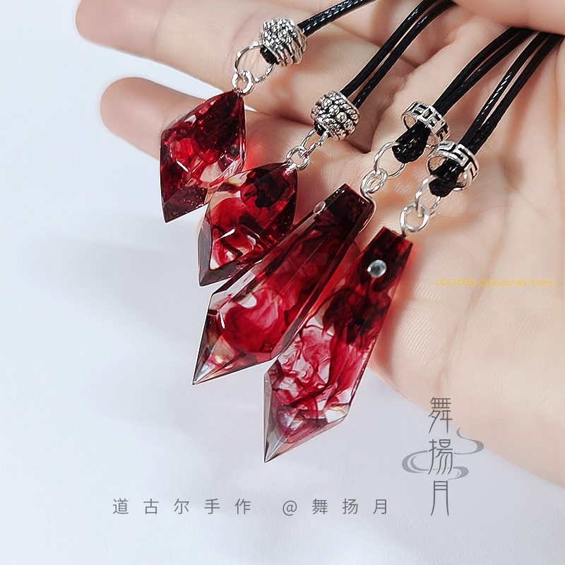 Anime Epoxy Necklace The Husky - Cosplay Prop Making recension och pris